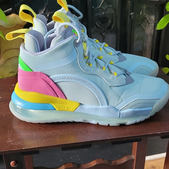 Jordan Aerospace 720 lyrical lemonade main image 9